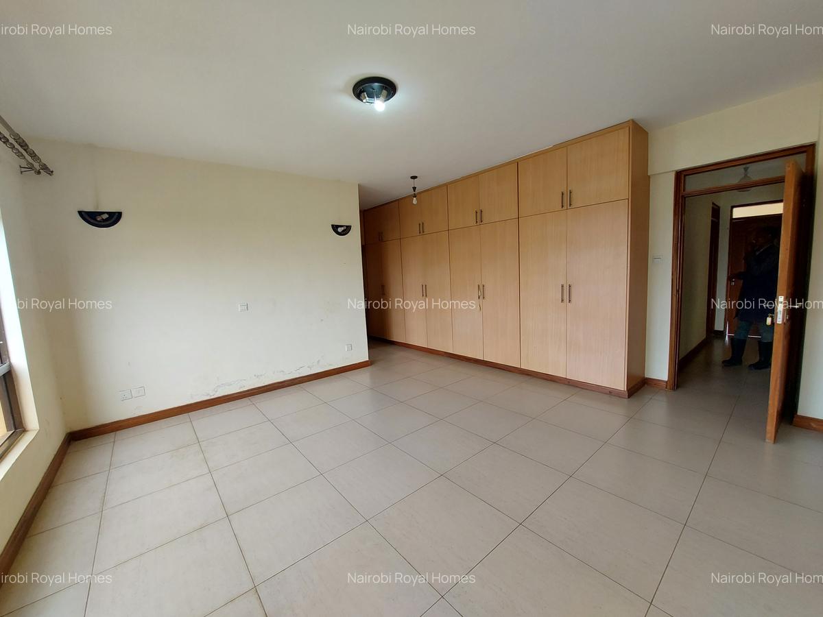 4 Bed Apartment with En Suite at Githunguri Road - 20