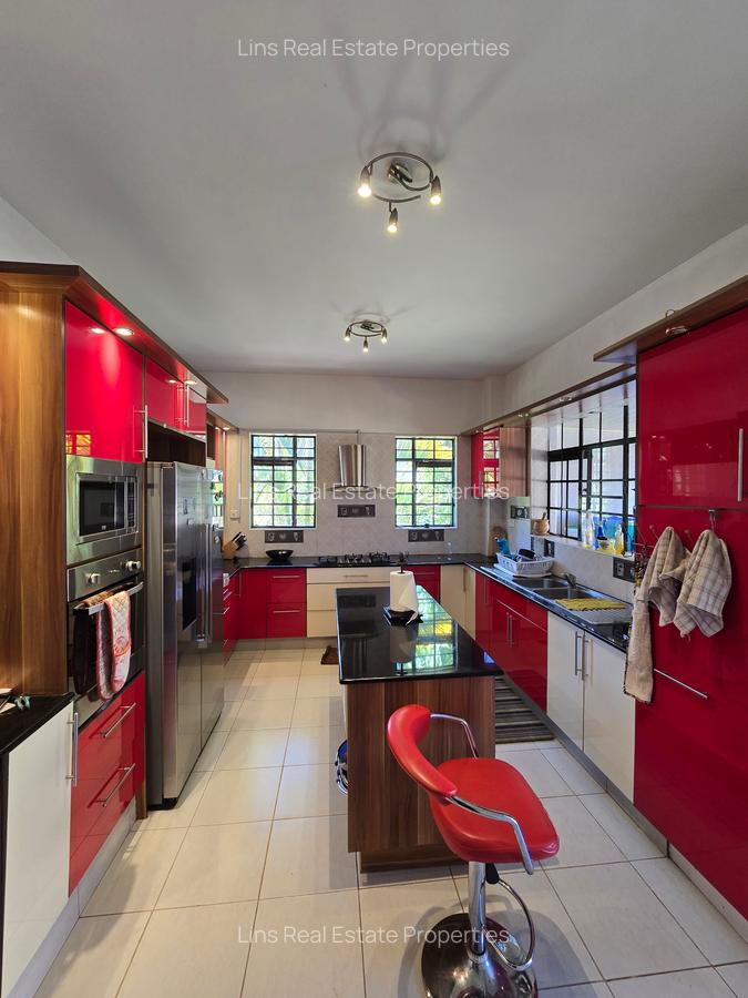 4 Bed Townhouse with En Suite in Kitisuru - 10