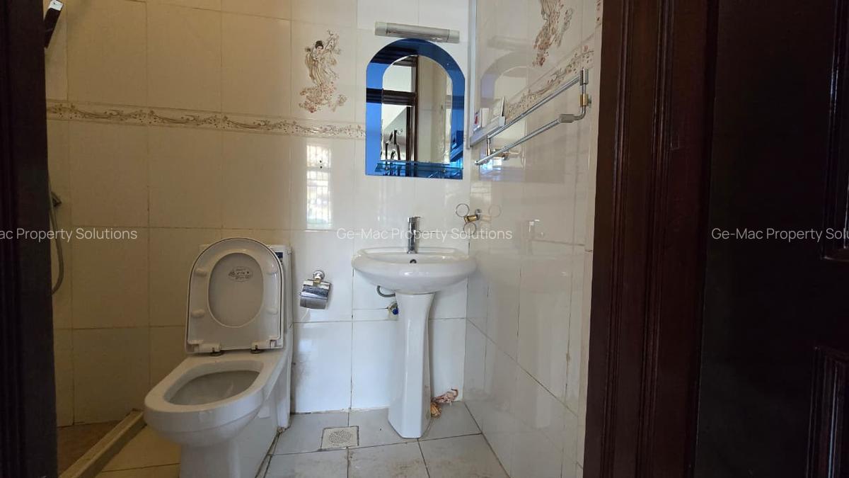 4 Bed Townhouse with En Suite in Lavington - 7