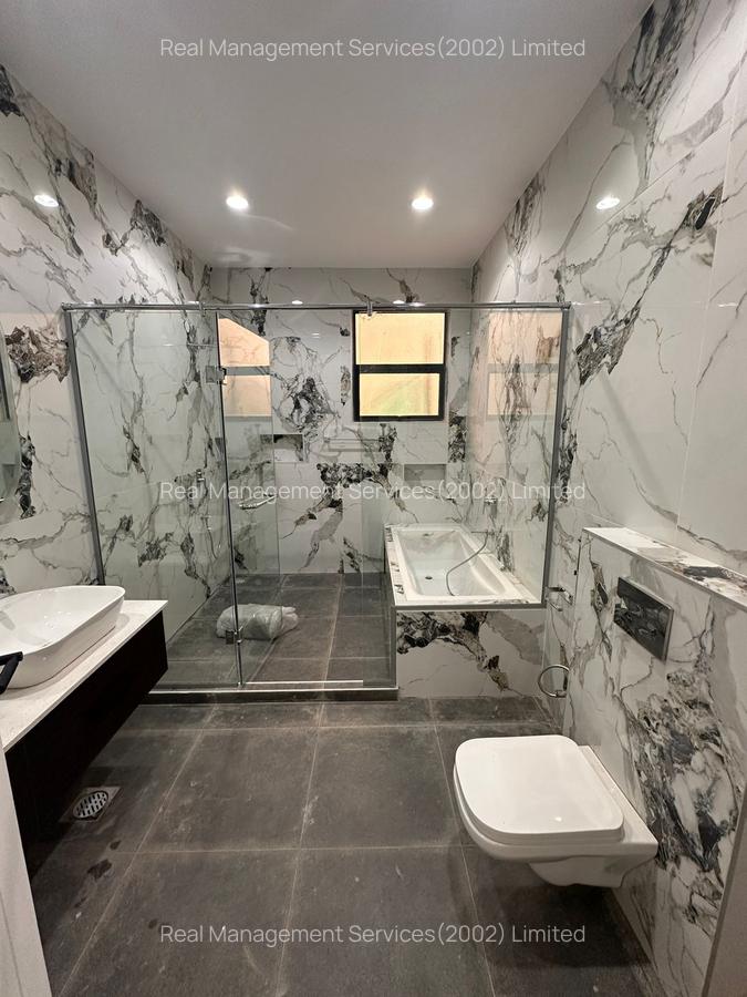 4 Bed Townhouse with En Suite at Muthangari Drive - 13