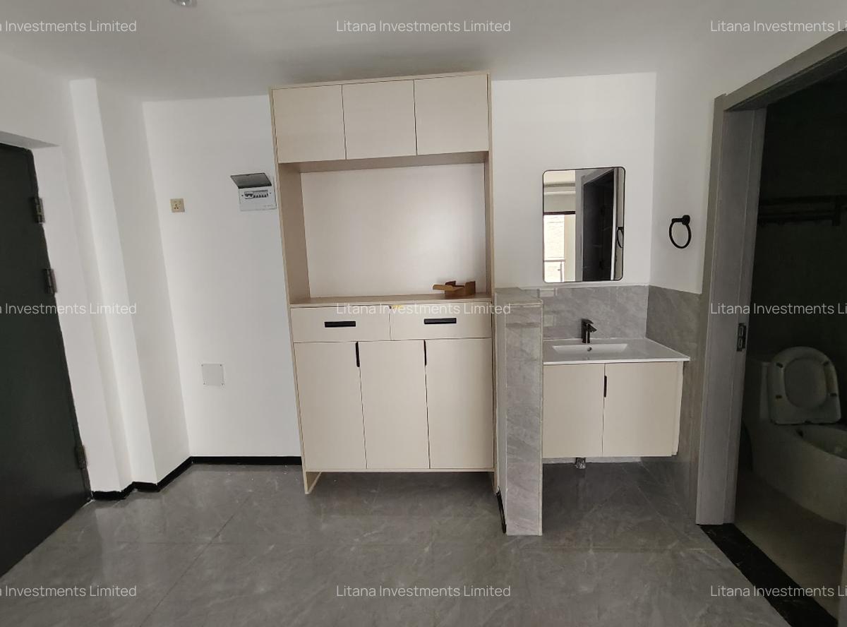 2 Bed Apartment with Swimming Pool in Kileleshwa - 4