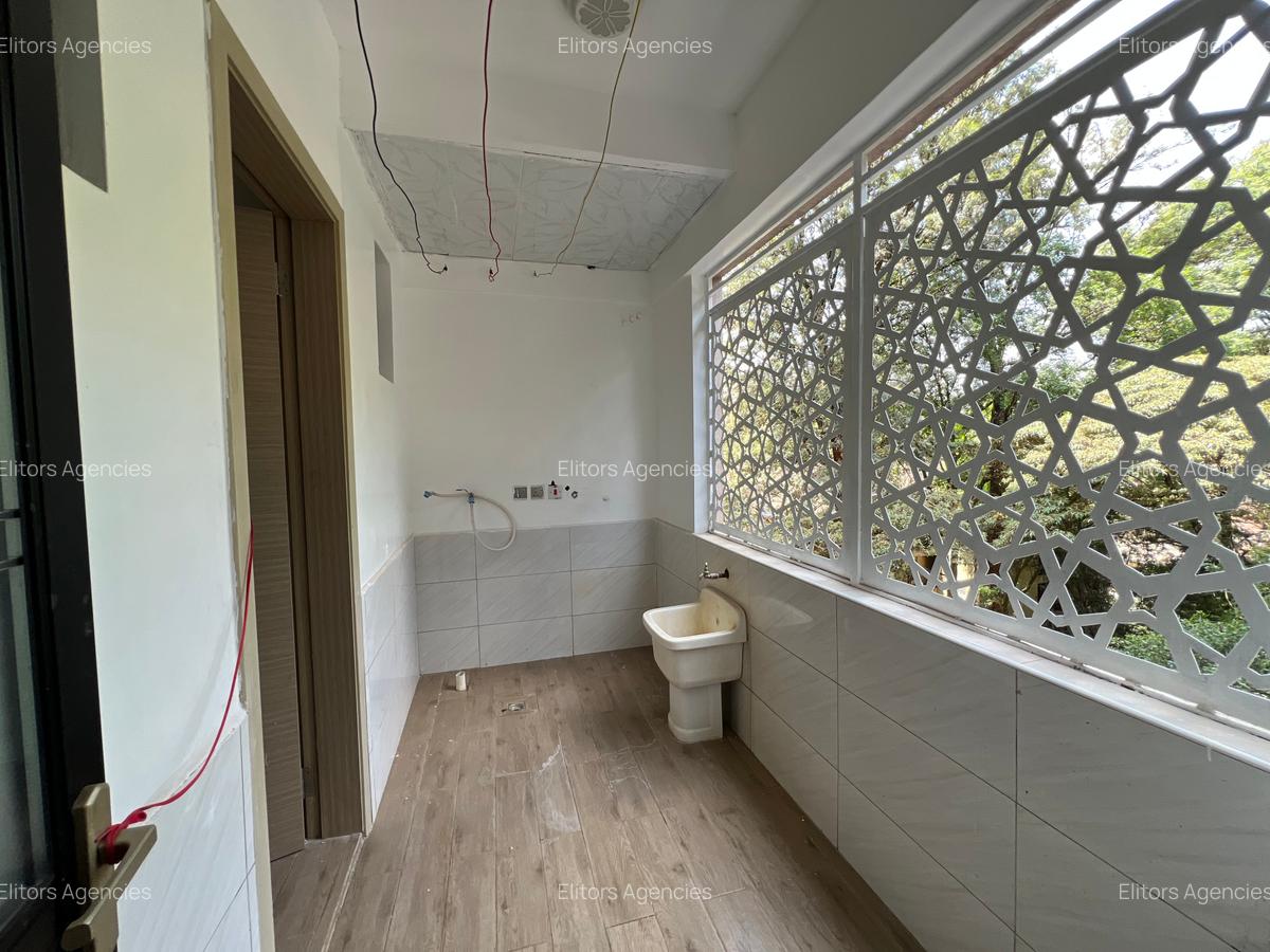 4 Bed Apartment with En Suite at Ndemi Road - 7