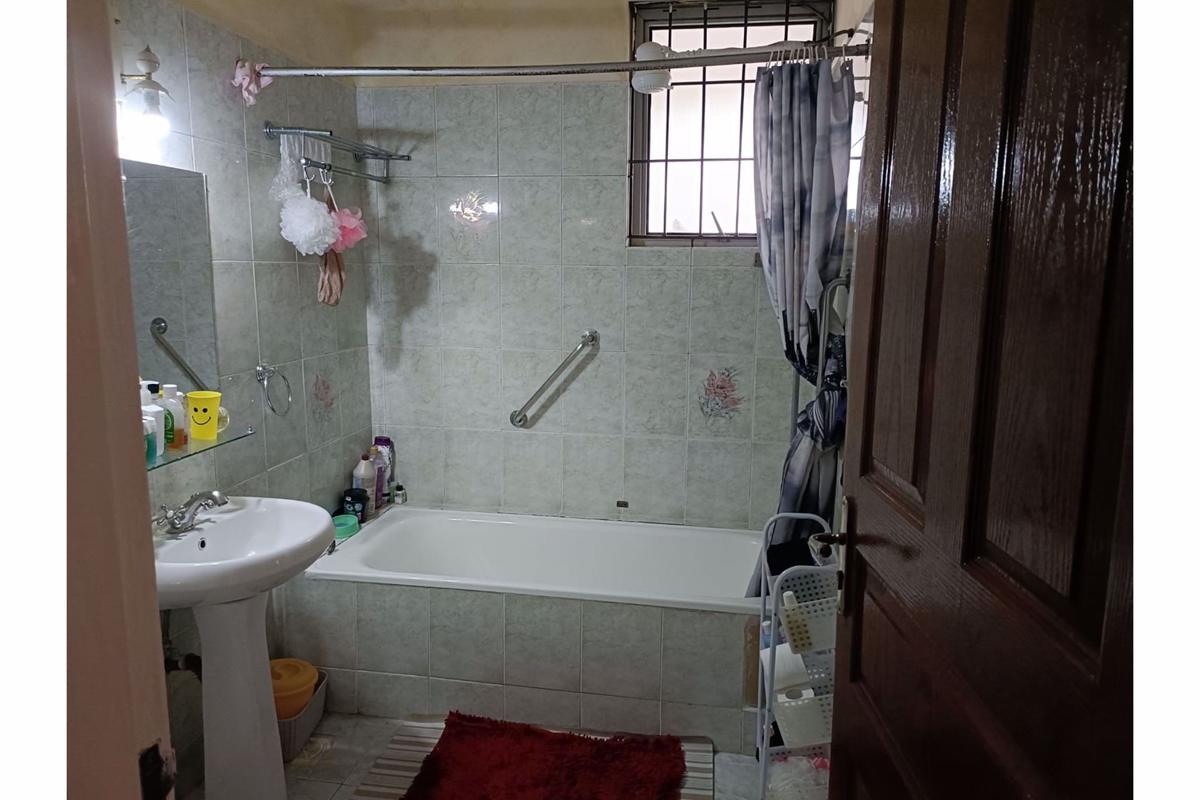 3 Bed Apartment with Swimming Pool in Kileleshwa - 11