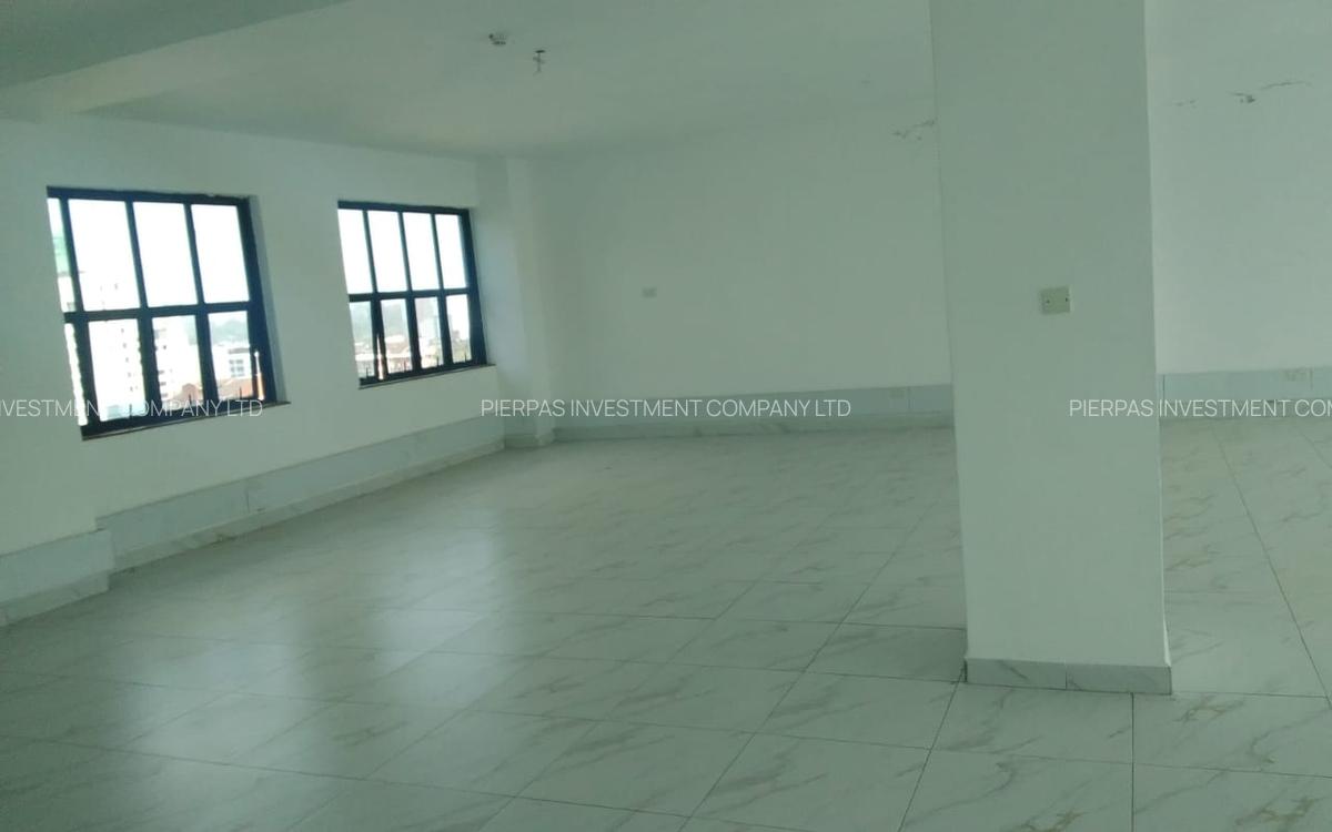 1,623 ft² Office with Service Charge Included in Westlands Area - 14