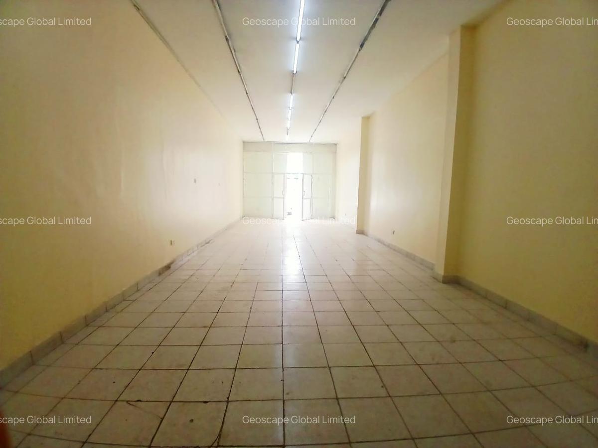 1,220 ft² Warehouse with Backup Generator in Industrial Area - 3