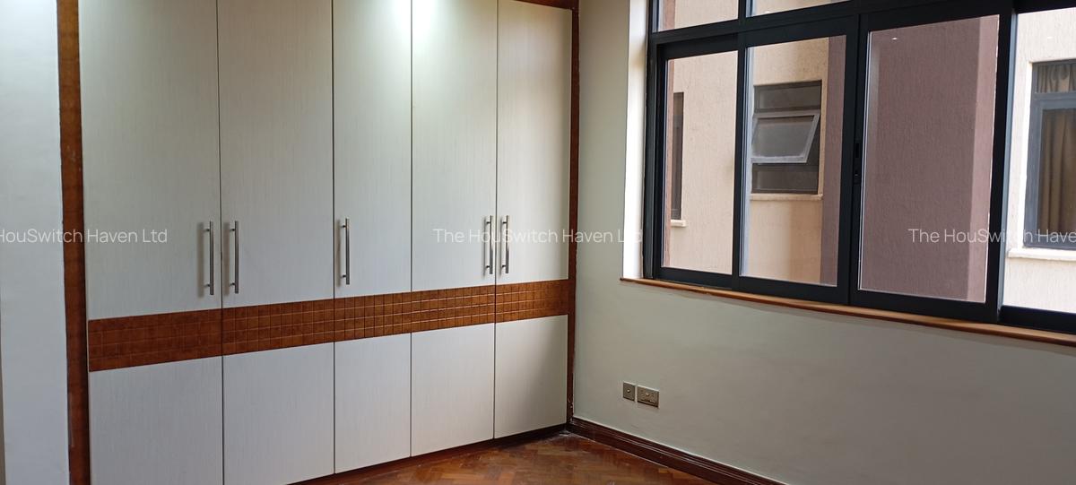 3 Bed Apartment with En Suite at Off Riverside Drive - 8