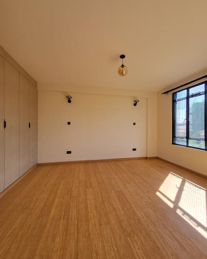 3 Bed Apartment with En Suite in Westlands Area - 8