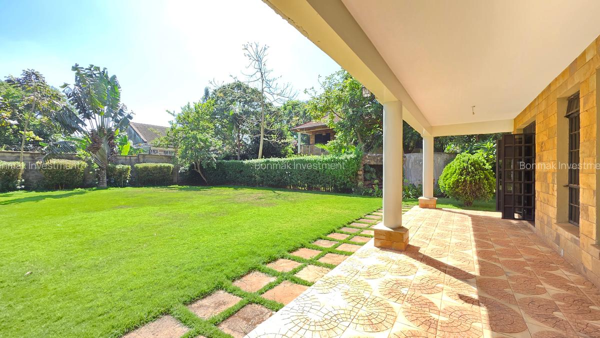 5 Bed Townhouse with En Suite at Muthaiga Mini Market - 3