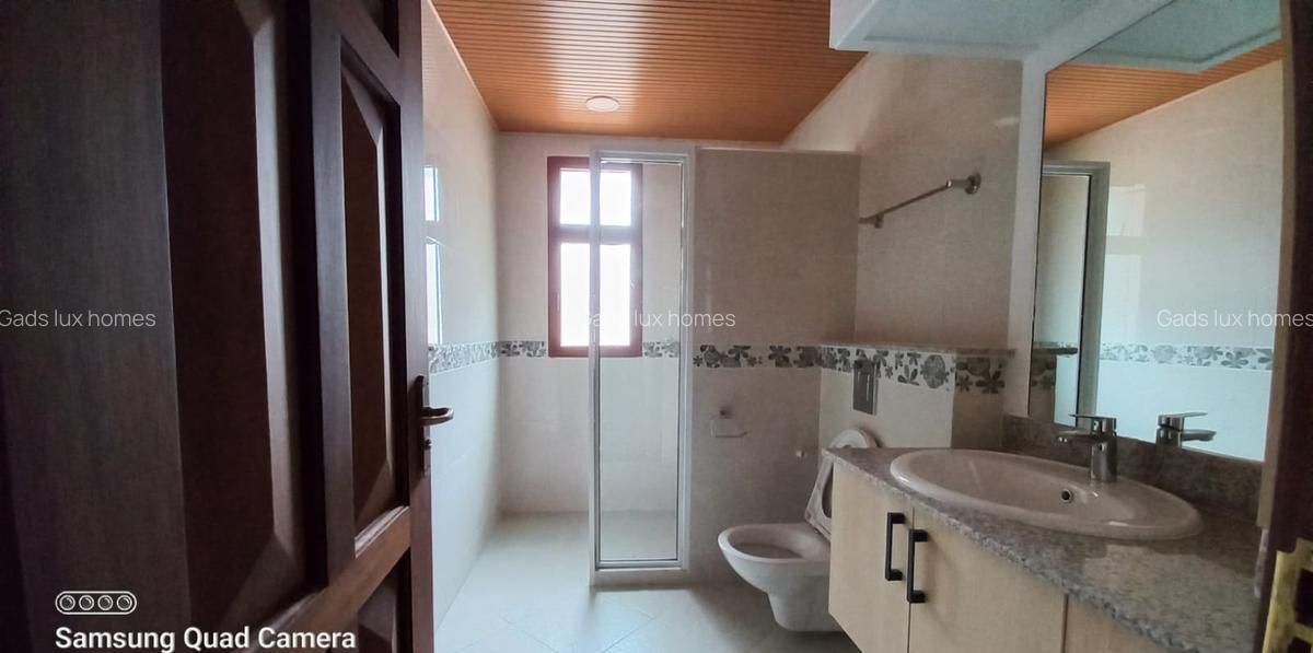 5 Bed Villa with En Suite at Shanzu - 11