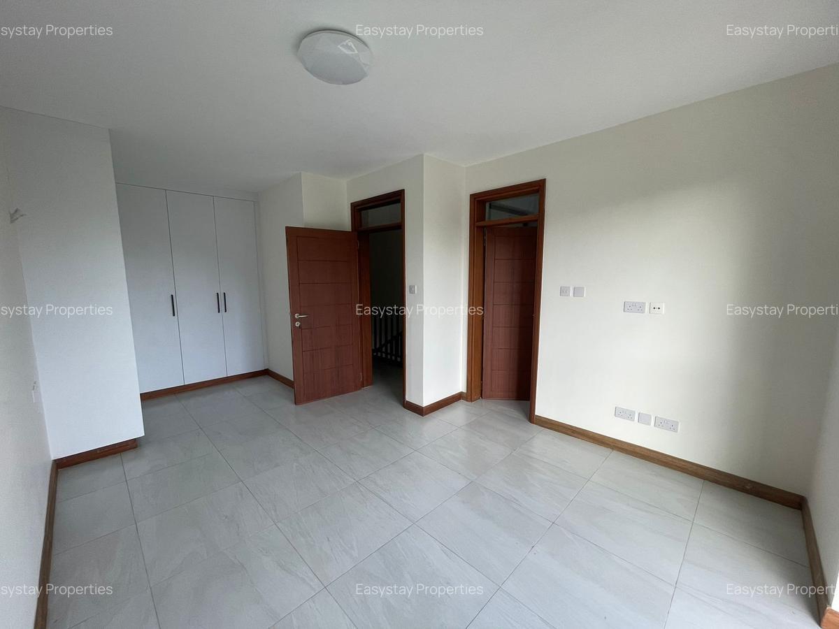 2 Bed Apartment with En Suite in Kilimani - 5