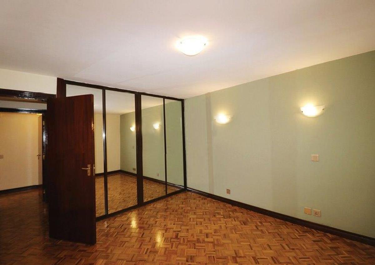 3 Bed Apartment with En Suite at Rhapta Road - 6