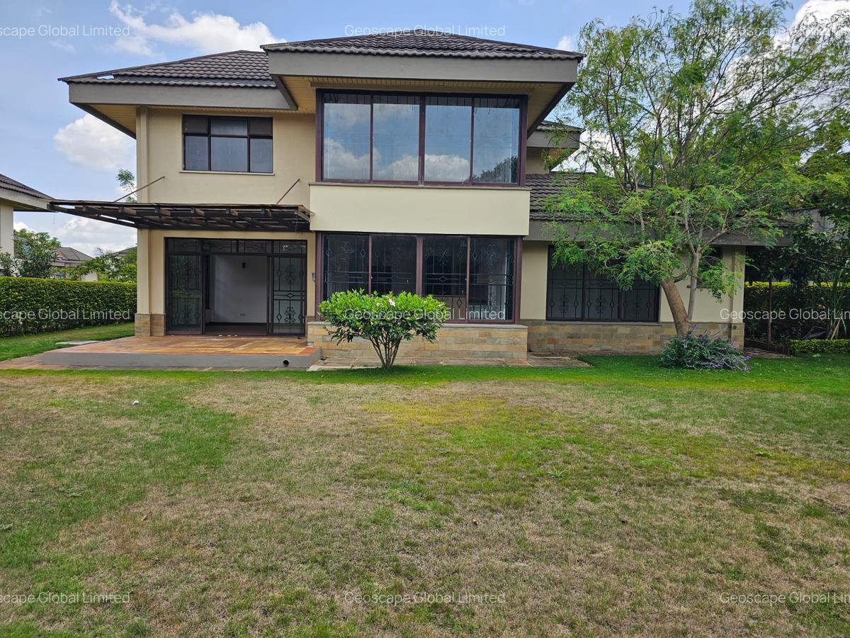 4 Bed Townhouse with En Suite in Ridgeways - 5