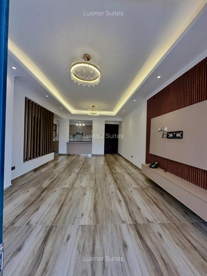 Serviced 2 Bed Apartment with En Suite at Brookside Area - 9