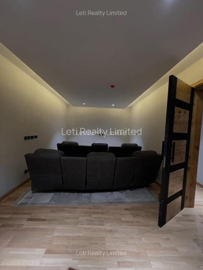 4 Bed Townhouse with En Suite in Lavington - 5