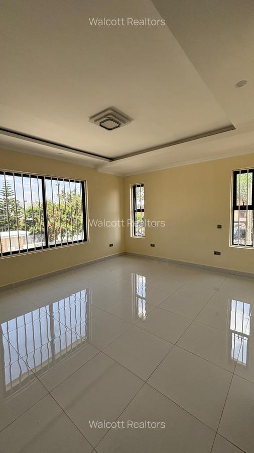 4 Bed Villa with En Suite in Kahawa Sukari - 14