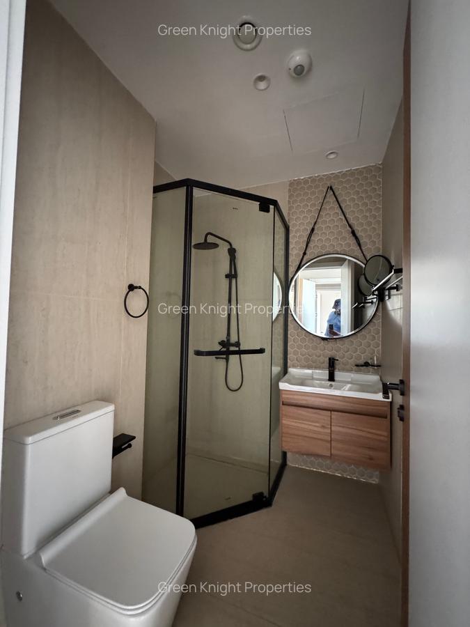 Serviced 3 Bed Apartment with En Suite in Westlands Area - 15