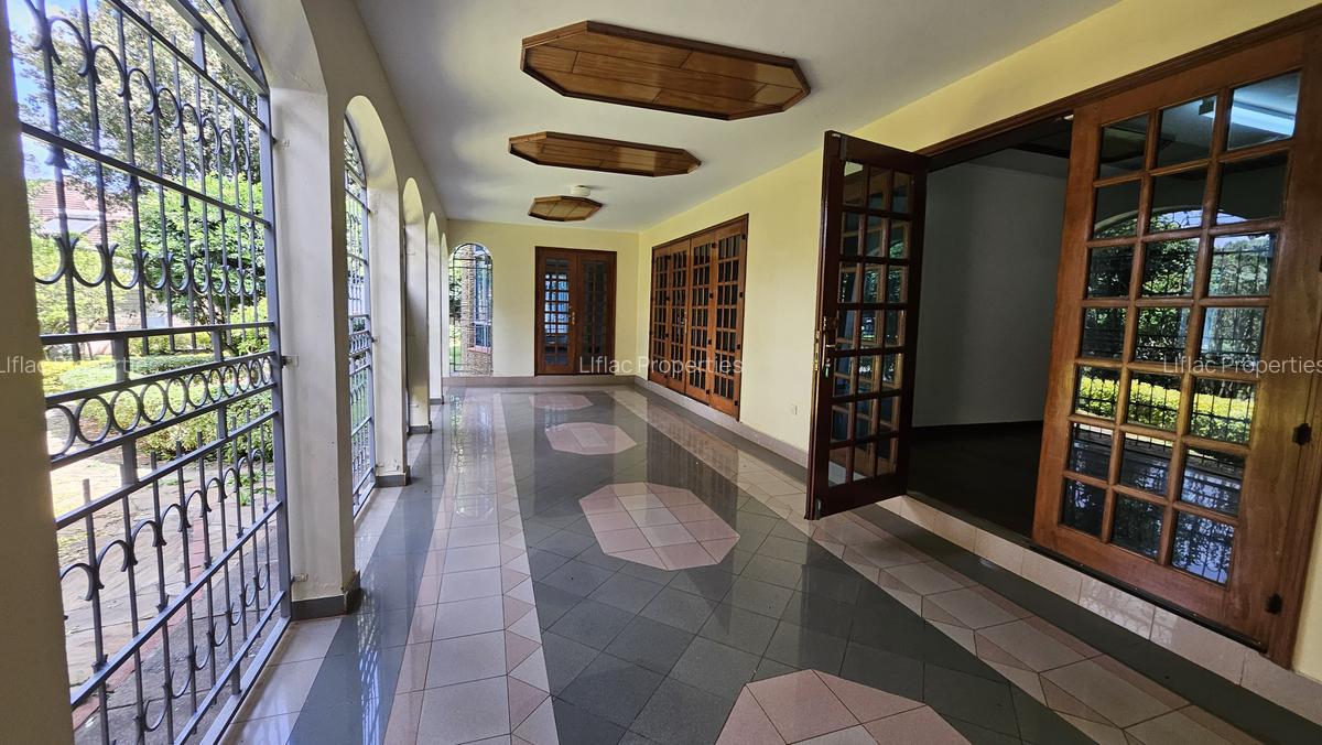 6 Bed House with En Suite in Runda - 10