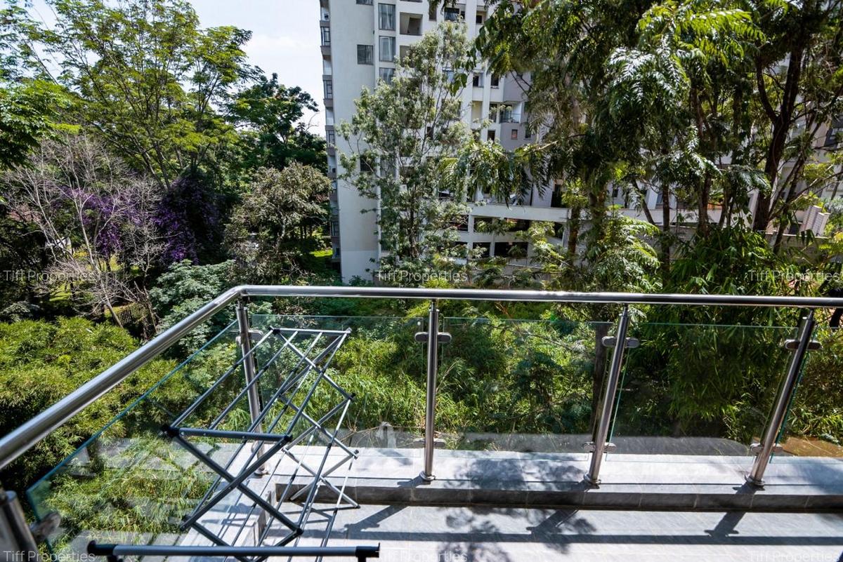 2 Bed Apartment in Riverside - 19