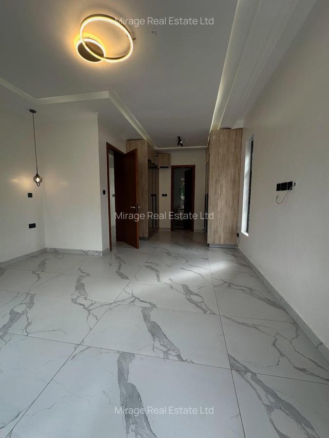 4 Bed Townhouse with En Suite in Uthiru - 7