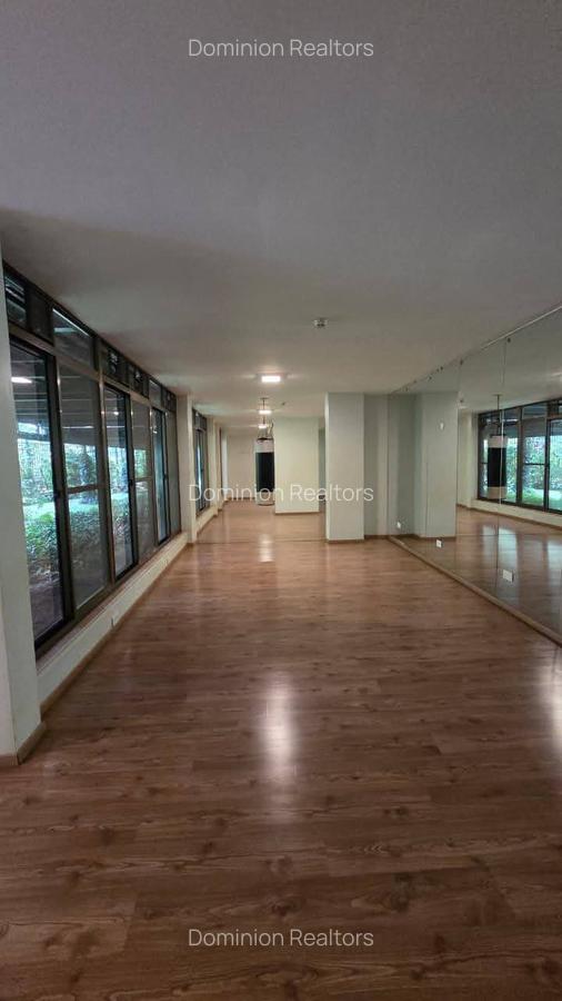 3 Bed Apartment with Gym in Westlands Area - 6