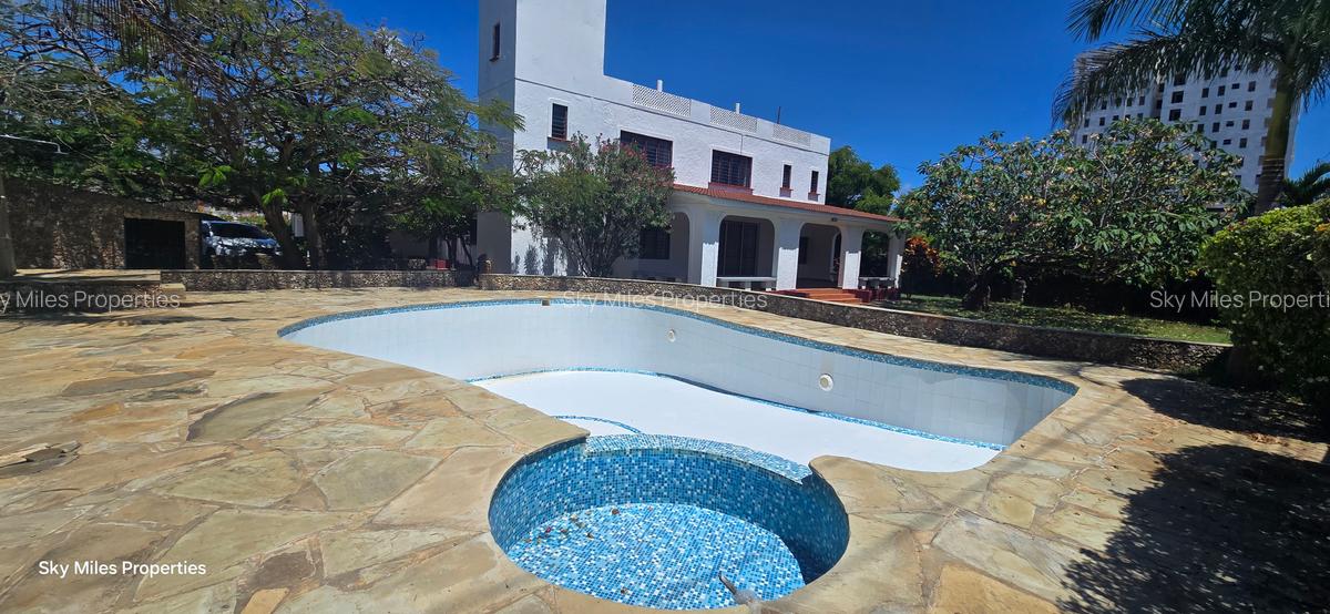 4 Bed House with Swimming Pool at Go-Kart Mombasa - 10