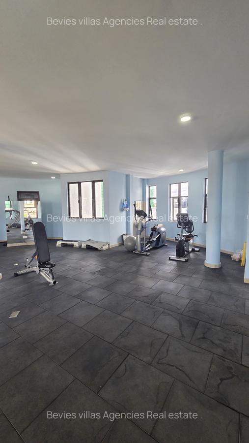 4 Bed Apartment with En Suite at General Mathenge - 14