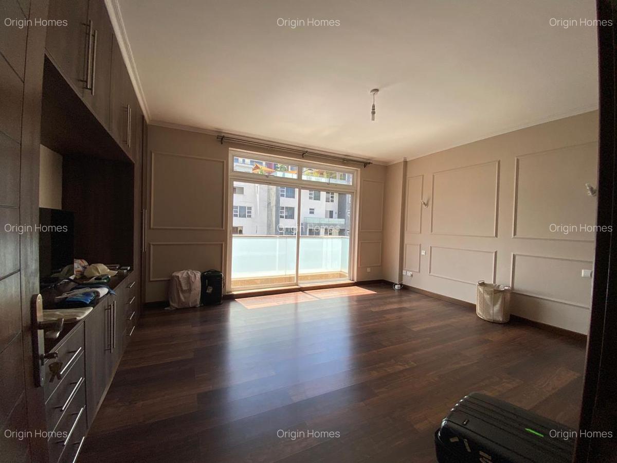 4 Bed Apartment with En Suite at General Mathenge - 12