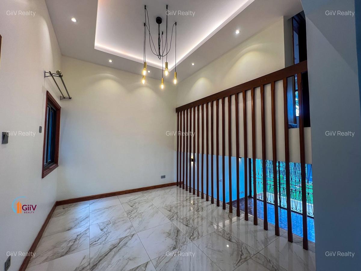 4 Bed Townhouse with Garden in Westlands Area - 11