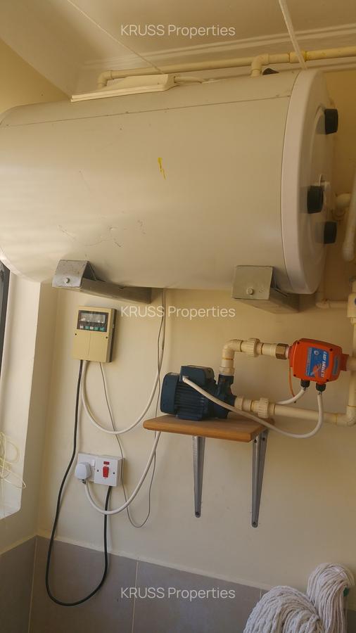 2 Bed Apartment with En Suite in Nyali Area - 2