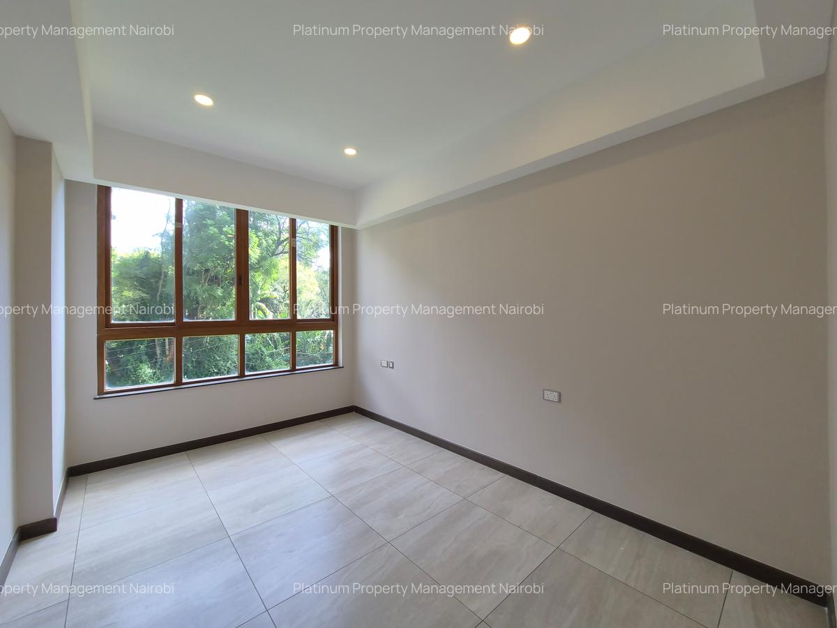 3 Bed Apartment with En Suite at Spring Valley - 12