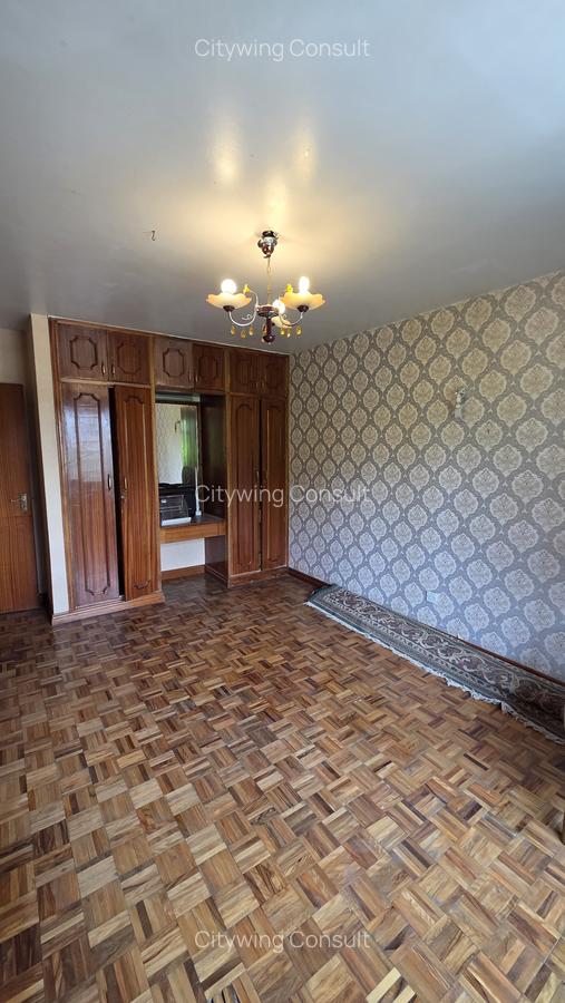 5 Bed Apartment with En Suite at Mpaka Road - 12