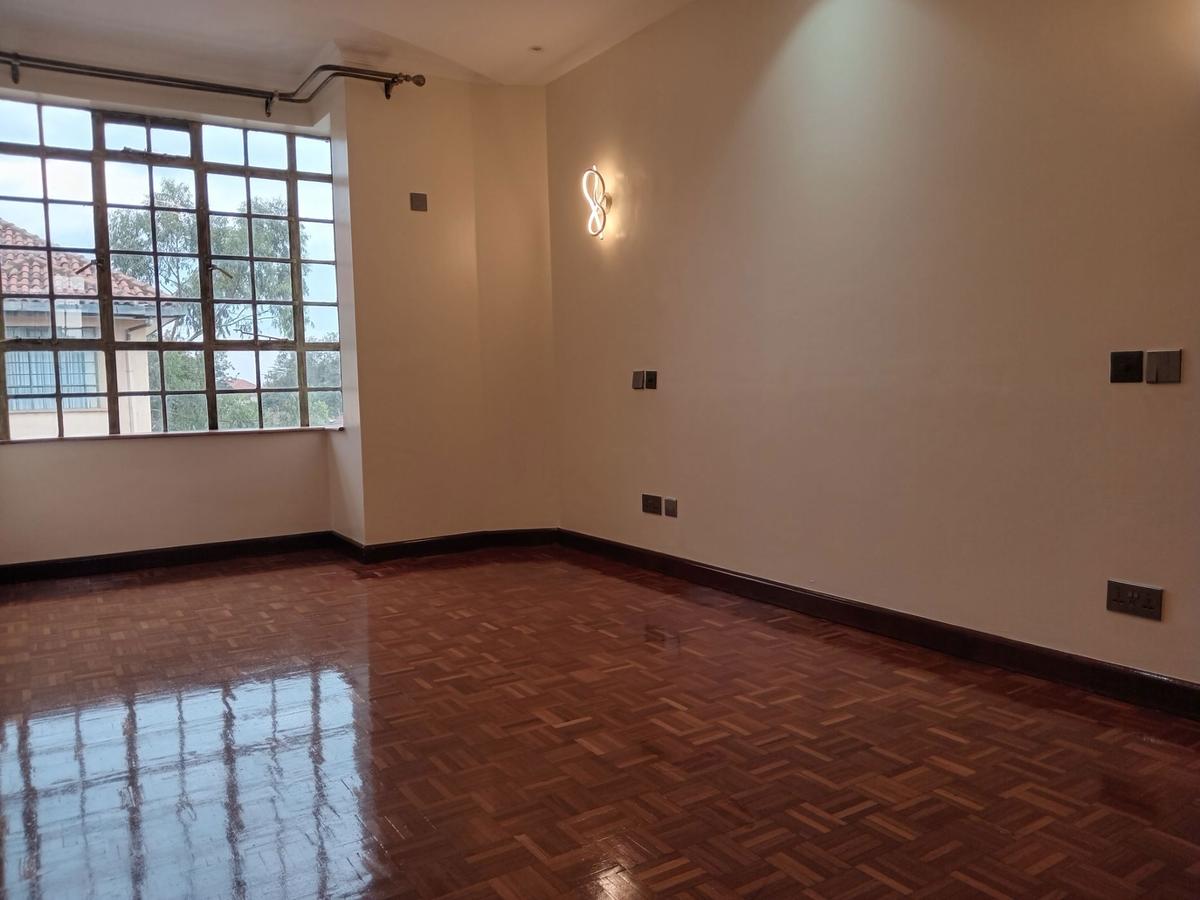 3 Bed Apartment with En Suite in Kilimani - 14