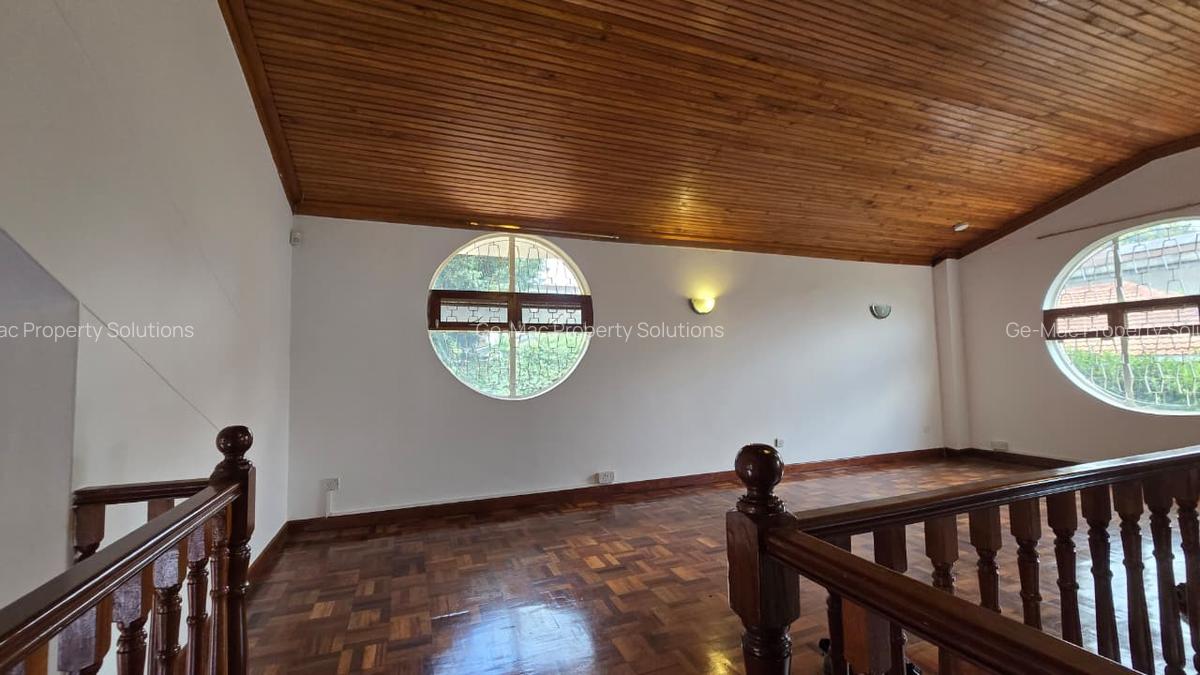 4 Bed House with En Suite in Runda - 18