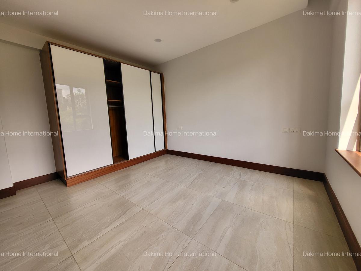 3 Bed Apartment with En Suite in Rhapta Road - 12