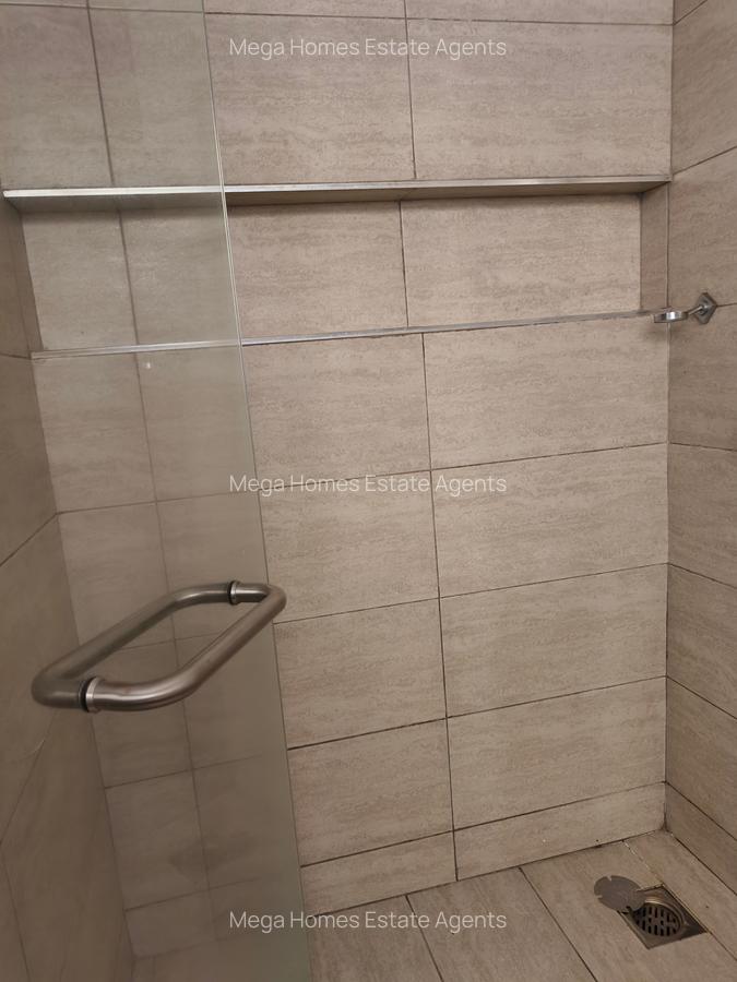 Serviced 3 Bed Apartment with En Suite in Parklands - 14