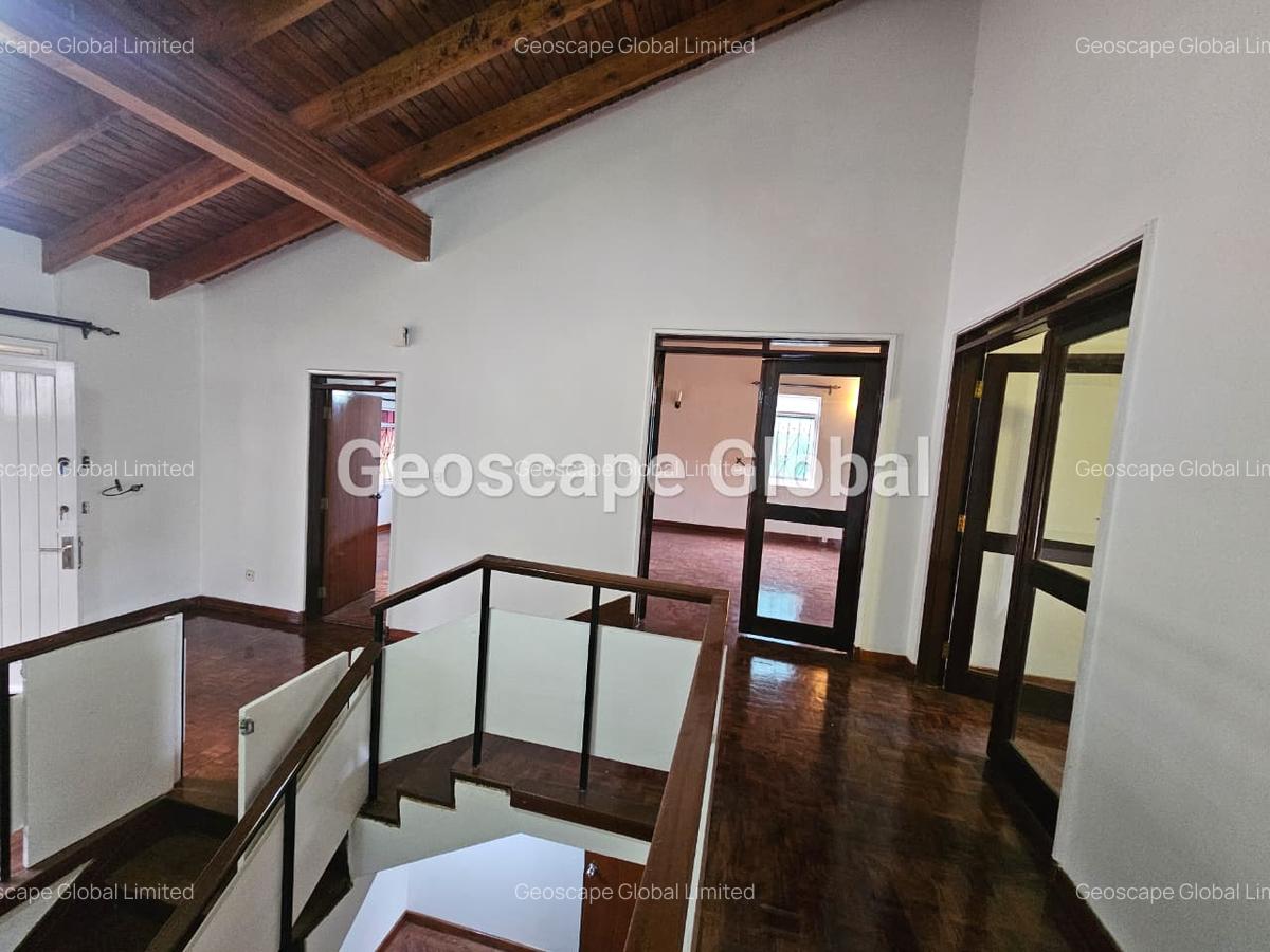 4 Bed House with En Suite in Runda - 4
