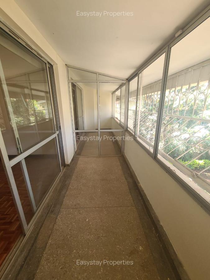 4 Bed Townhouse with En Suite in Spring Valley - 7