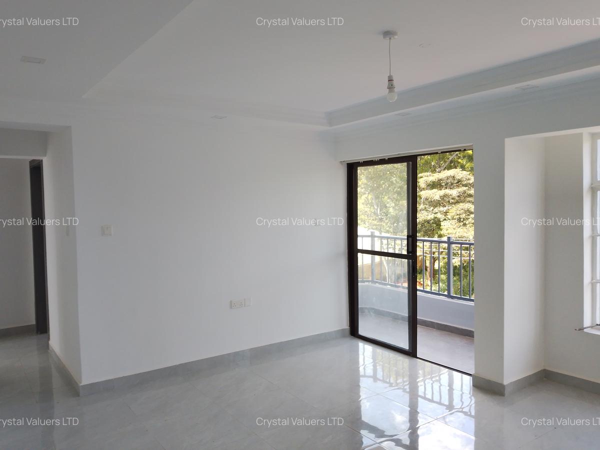 1 Bed Apartment with En Suite in Lavington - 10