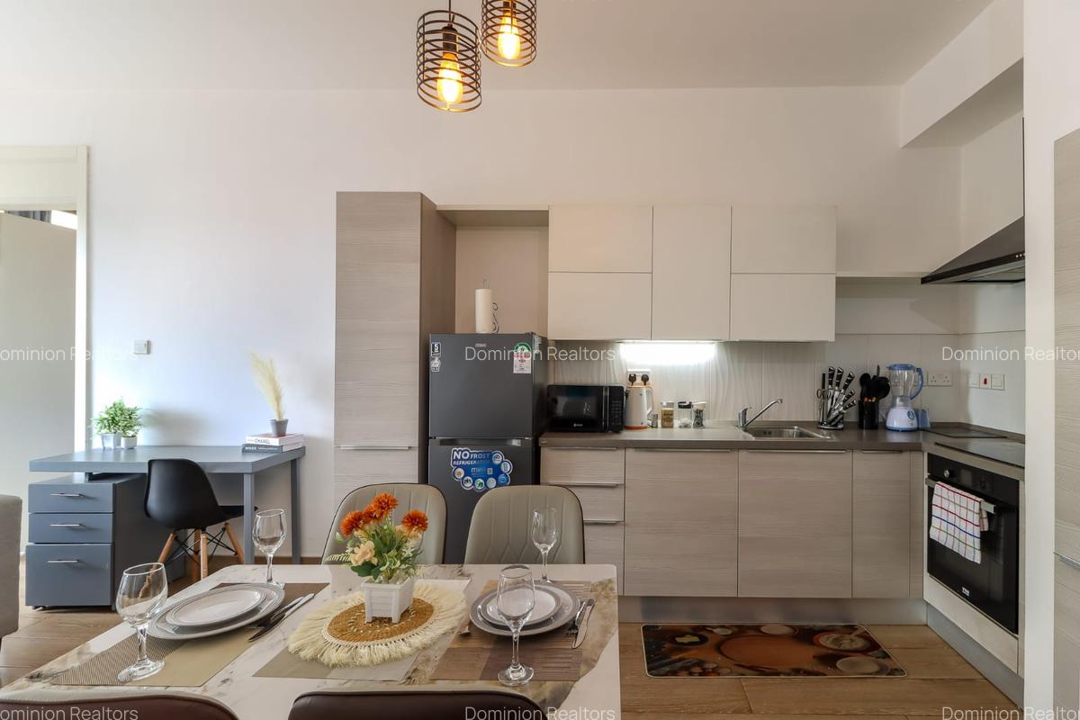 Serviced 2 Bed Apartment with En Suite in Westlands Area - 14