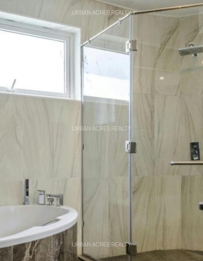 3 Bed Apartment with En Suite at Riverside Drive - 16