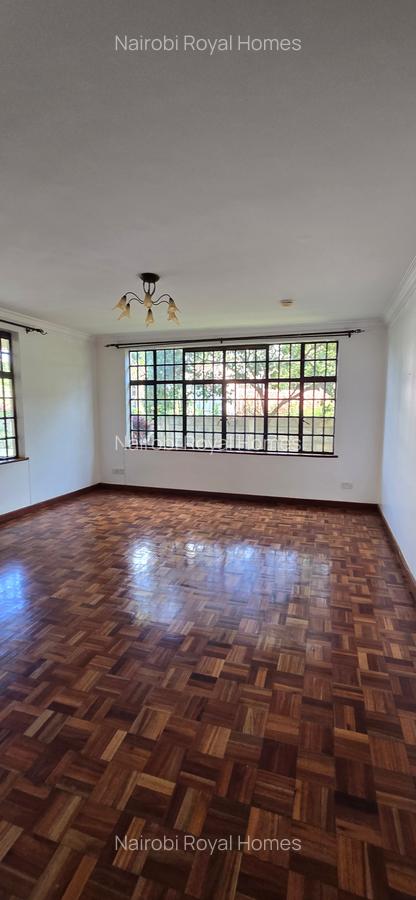 4 Bed Townhouse with En Suite at Lavington Green - 15