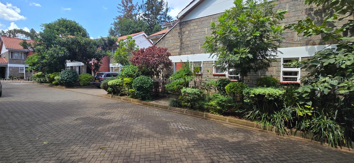 5 Bed Townhouse with En Suite at Lavington Off Gitanga - 1