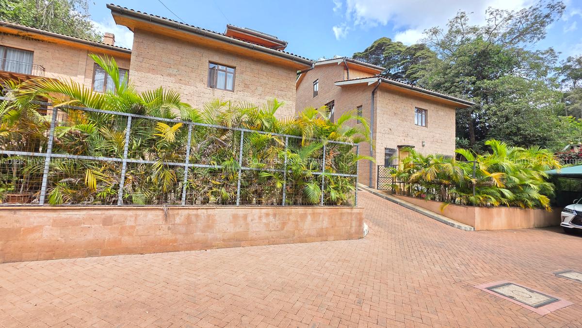 5 Bed Townhouse with En Suite at Chalbi Drive - 1