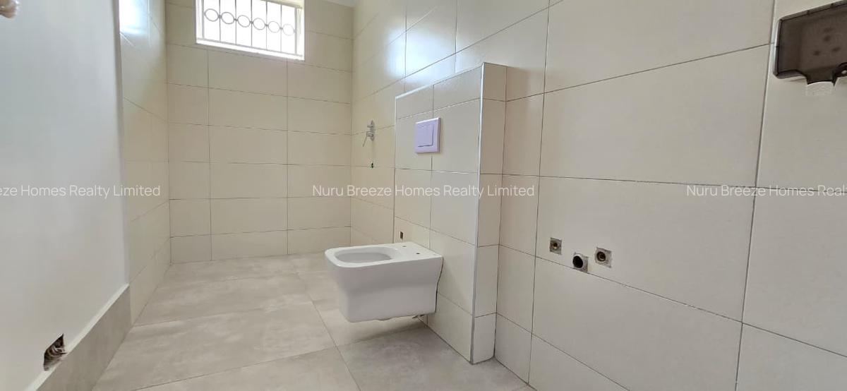 4 Bed House with En Suite in Runda - 15