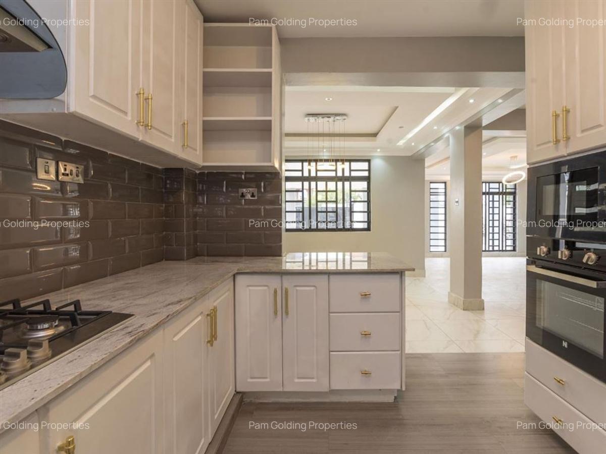 5 Bed Townhouse with En Suite in Syokimau - 5