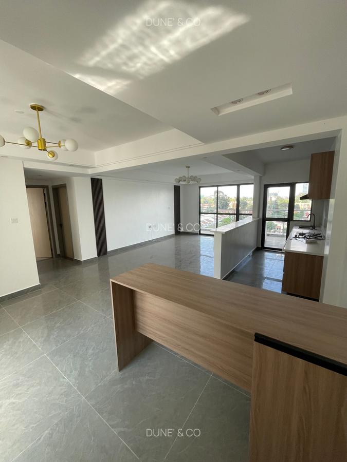 2 Bed Apartment with En Suite in Riverside - 2
