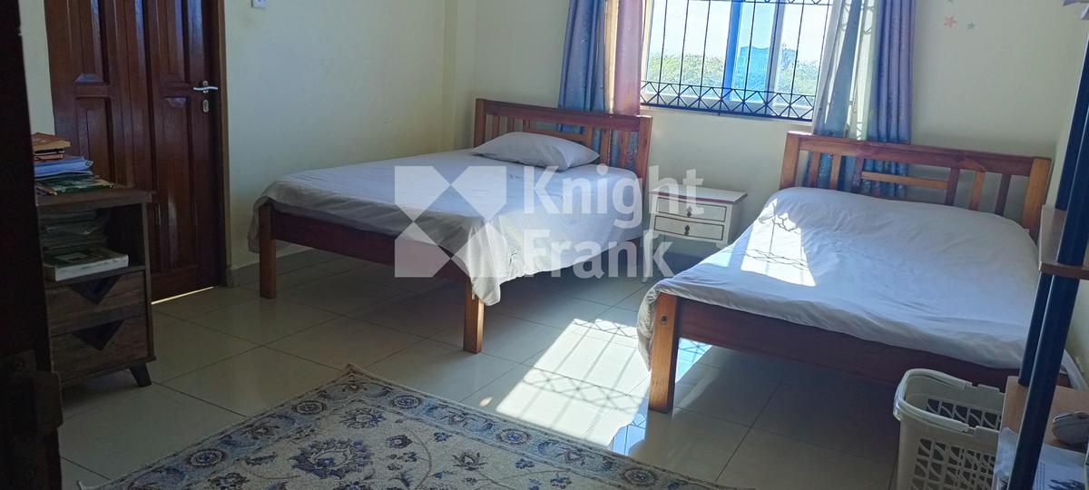 3 Bed Apartment with En Suite in Kizingo - 4