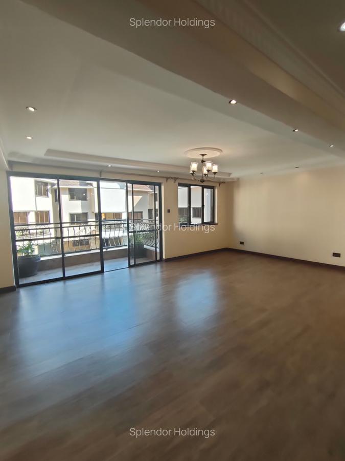 5 Bed Townhouse with En Suite in Lavington - 7