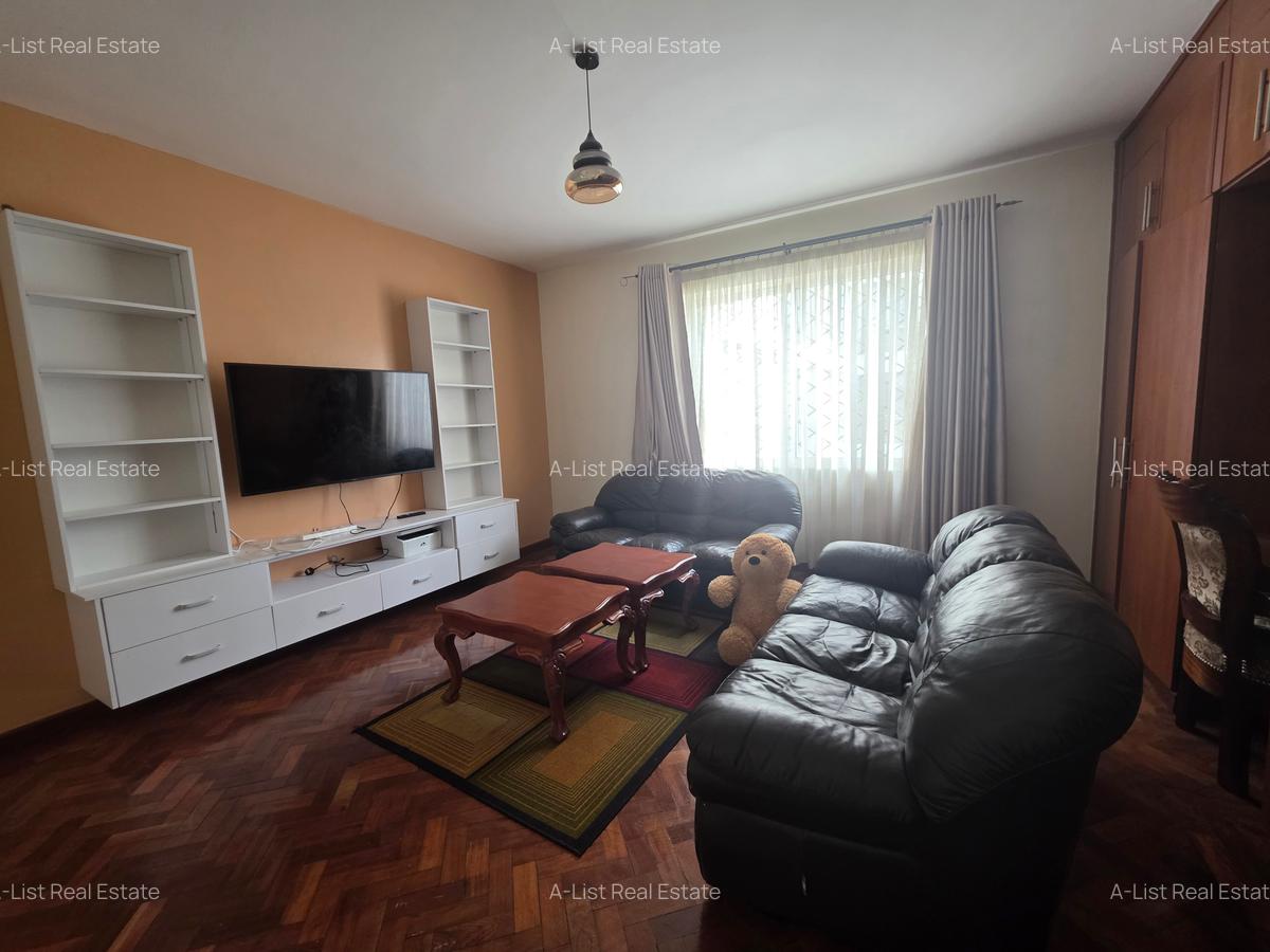 4 Bed Apartment with En Suite at Hendred Avenue - 5