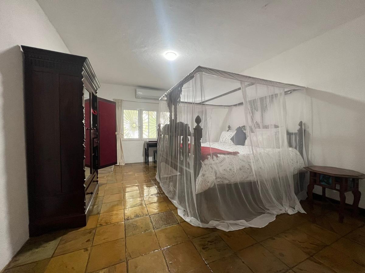 5 Bed Villa with En Suite in Malindi - 14